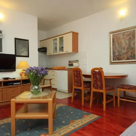 And By The Sea Cavtat, Dubrovnik - 8974 4*